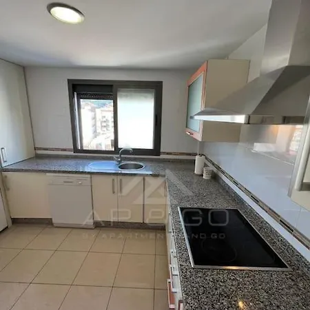 5 Square Apartment